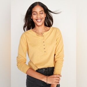 Old Navy Long Sleeve Easy Henley Tee Size M Yellow 1/2 Button Up